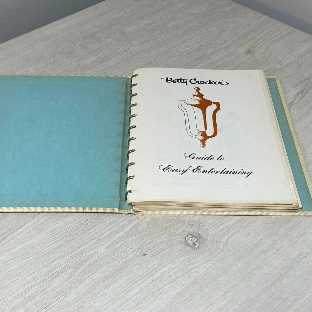 Betty Crocker Guide to Easy Entertaining 1959 First Edition Spiral Cookbook